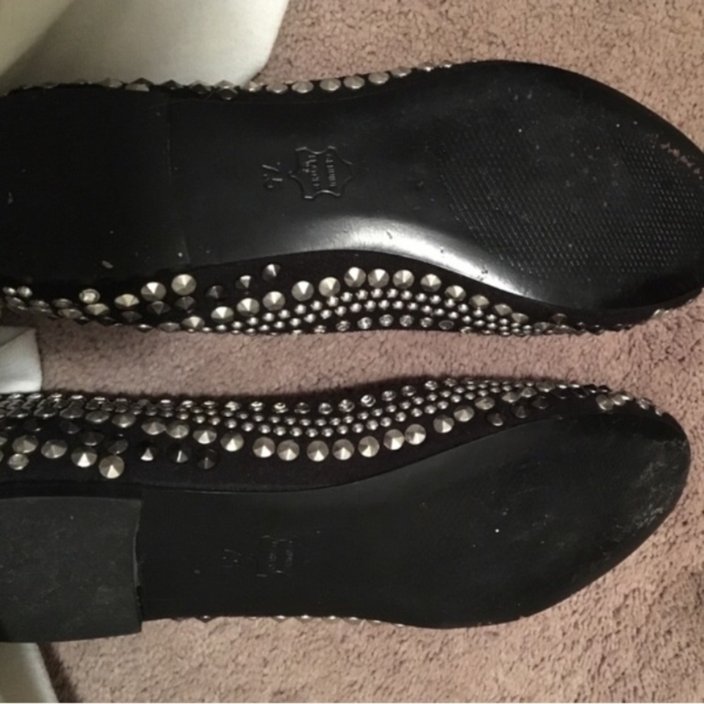 Steve Madden Flats ONE DAY SALE - Picture 2 of 3
